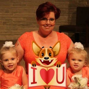 Meet your Posher, Crista